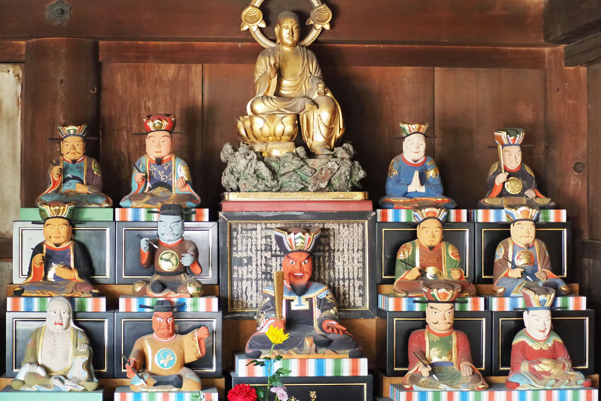 地蔵菩薩と十王像の写真